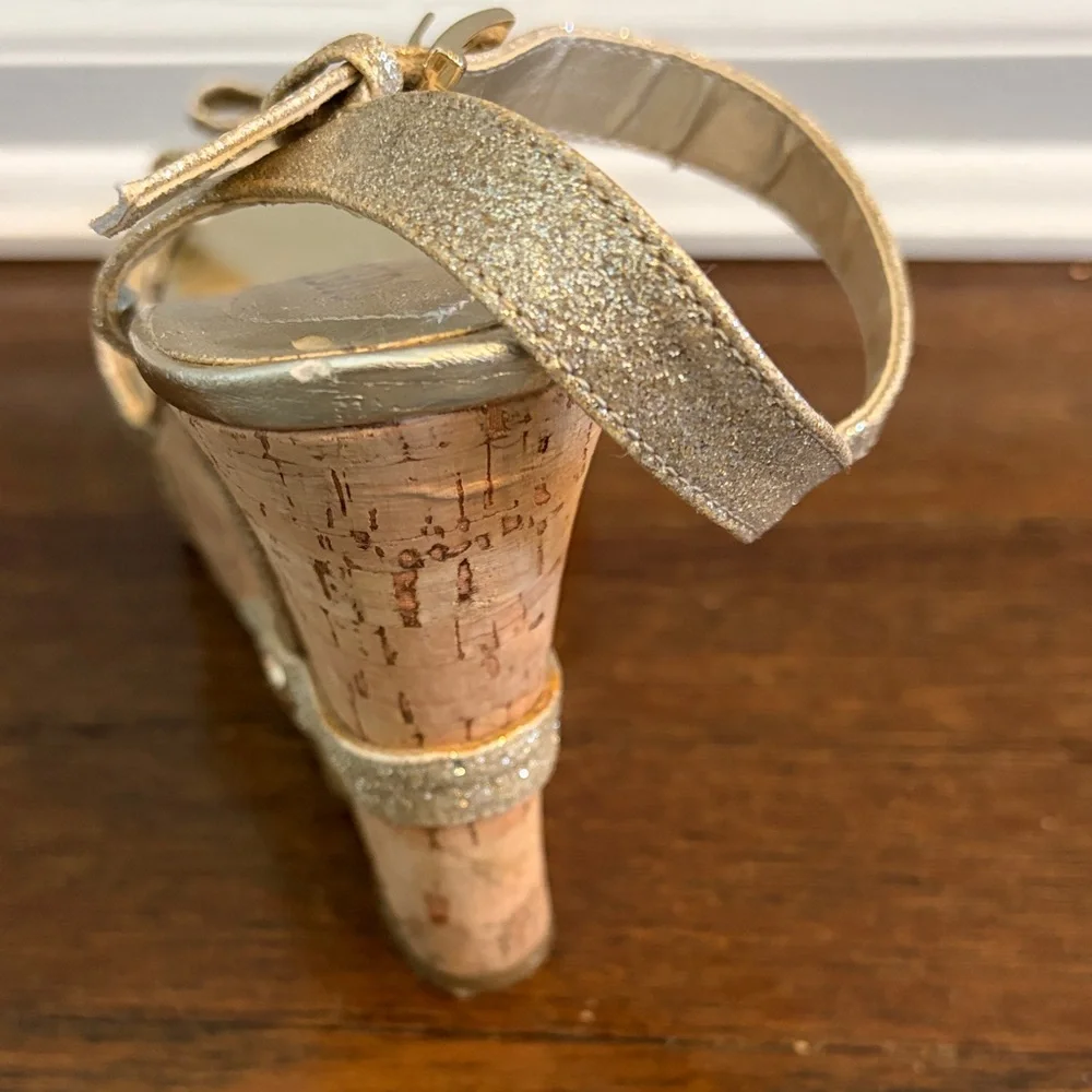 Guess Metallic Gold Wedge Sandals Women’s Size 6.5 - Picture 9 of 10